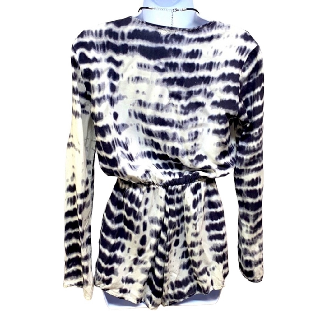 Tobi Tie Dye Shorts Romper Black White - Picture 3 of 4